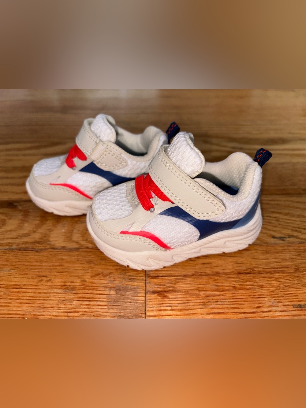 Carter’s Baby Sneakers White Navy Red Hook & Loop Shoes Size 2M NWT/Never Worn